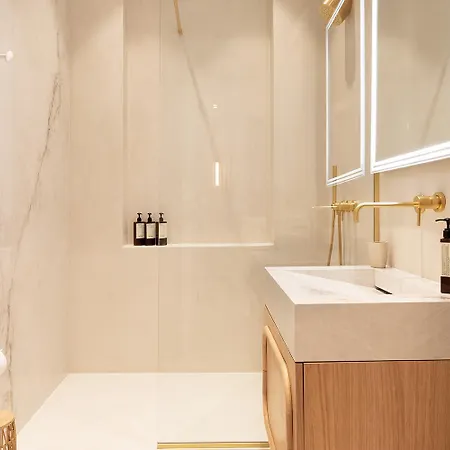 Maison Galante - Serviced In Champs-elysées * Paris
